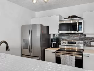 Photo #6: 202601586 Listing 