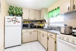 Photo #3: 202601587 Listing 