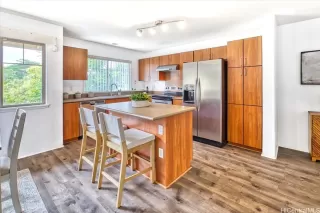 Photo #5: 202601614 Listing 