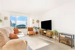 Photo #2: 202601618 Listing 