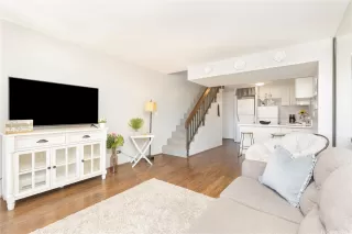 Photo #4: 202601620 Listing 