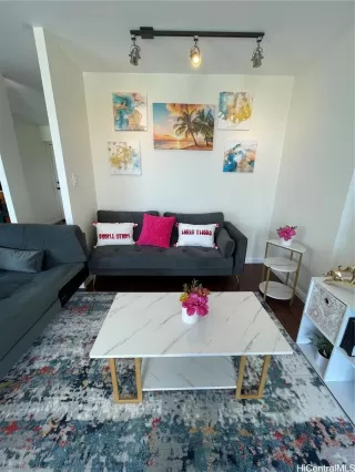 Photo #5: 202601653 Listing 