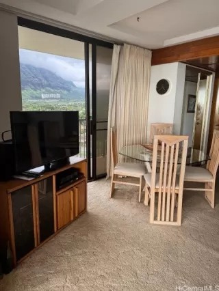 Photo #6: 202601657 Listing 