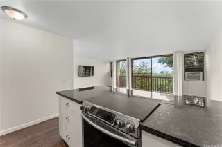 Photo #4: 202601663 Listing 