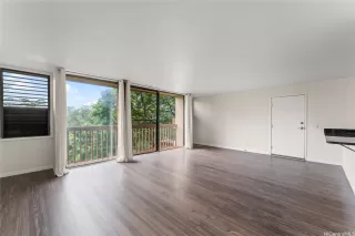 Photo #5: 202601663 Listing 