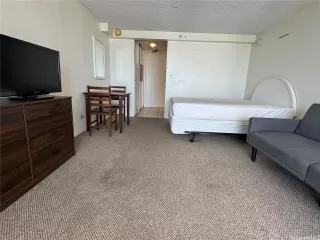 Photo #4: 202601669 Listing 