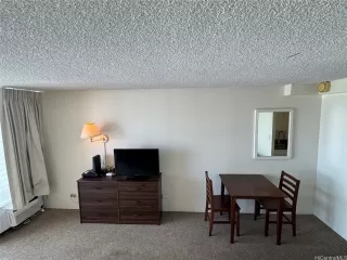 Photo #5: 202601669 Listing 