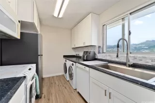 Photo #5: 202601697 Listing 