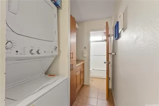 Photo #6: 202601738 Listing 