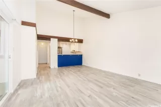 Photo #6: 202601770 Listing 