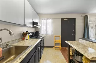 Photo #5: 202601785 Listing 