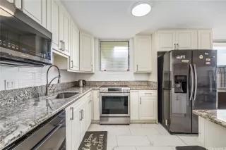 Photo #2: 202601802 Listing 