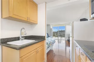 Photo #5: 202601820 Listing 