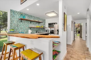 Photo #6: 202601827 Listing 