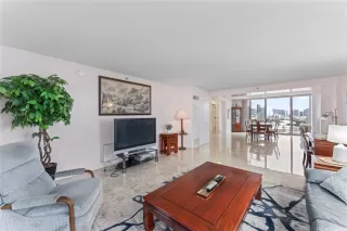 Photo #2: 202601832 Listing 