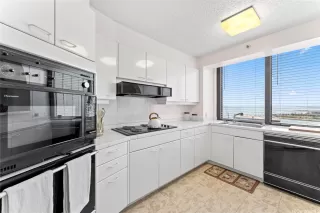 Photo #5: 202601832 Listing 