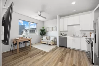 Photo #4: 202601862 Listing 