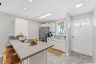 Photo #2: 202601870 Listing 