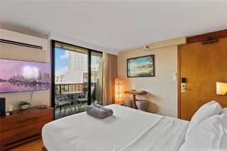 Photo #5: 202601885 Listing 