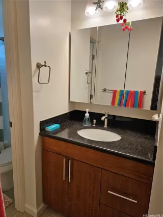 Photo #5: 202601899 Listing 