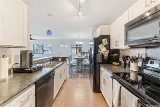 Photo #4: 202601901 Listing 