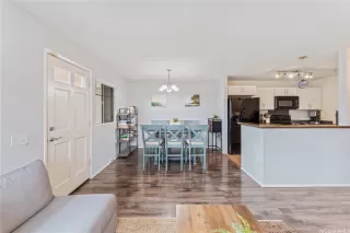 Photo #6: 202601901 Listing 