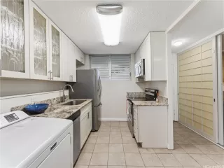 Photo #6: 202601976 Listing 