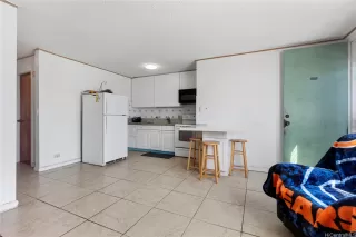 Photo #5: 202601978 Listing 