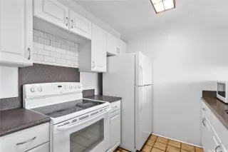 Photo #3: 202601990 Listing 