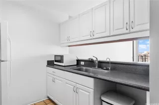 Photo #4: 202601990 Listing 