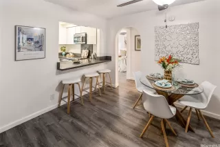 Photo #2: 202601995 Listing 