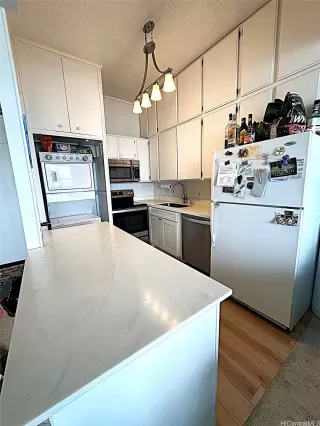 Photo #5: 202602079 Listing 