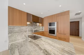 Photo #5: 202603353 Listing 