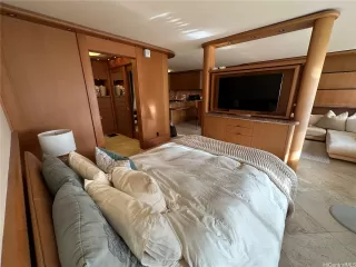 Photo #4: 202603370 Listing 