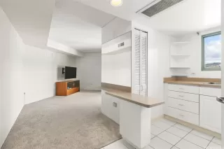 Photo #3: 202603384 Listing 