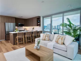 Photo #2: 202603389 Listing 