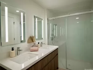 Photo #5: 202603389 Listing 