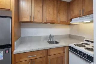 Photo #6: 202603404 Listing 