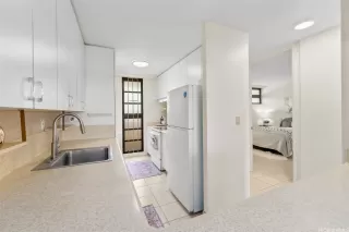 Photo #5: 202603427 Listing 