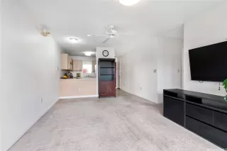 Photo #4: 202603433 Listing 