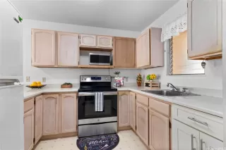 Photo #5: 202603433 Listing 