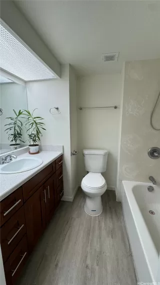 Photo #6: 202603438 Listing 