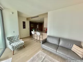 Photo #5: 202603449 Listing 