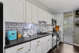 Photo #3: 202603476 Listing 