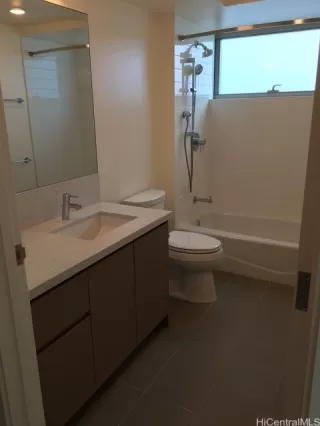 Photo #5: 202603494 Listing 