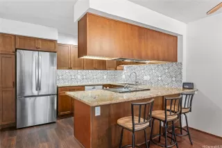 Photo #4: 202603540 Listing 