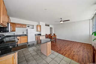 Photo #2: 202603543 Listing 