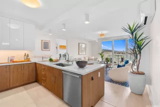 Photo #2: 202603565 Listing 