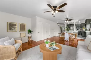 Photo #2: 202603577 Listing 