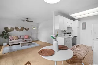 Photo #3: 202603581 Listing 